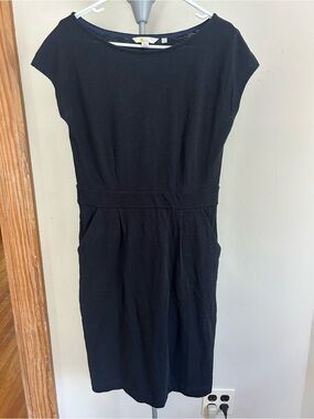 Boden Black Cap Sleeve Midi Dress